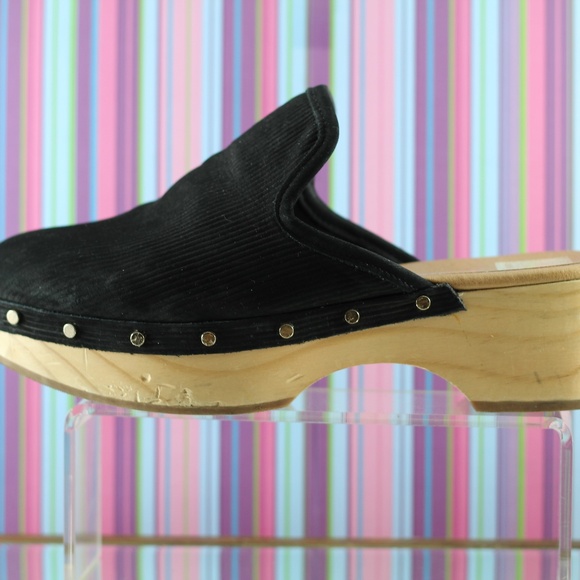 Dolce Vita Wood Clogs - Picture 5 of 14